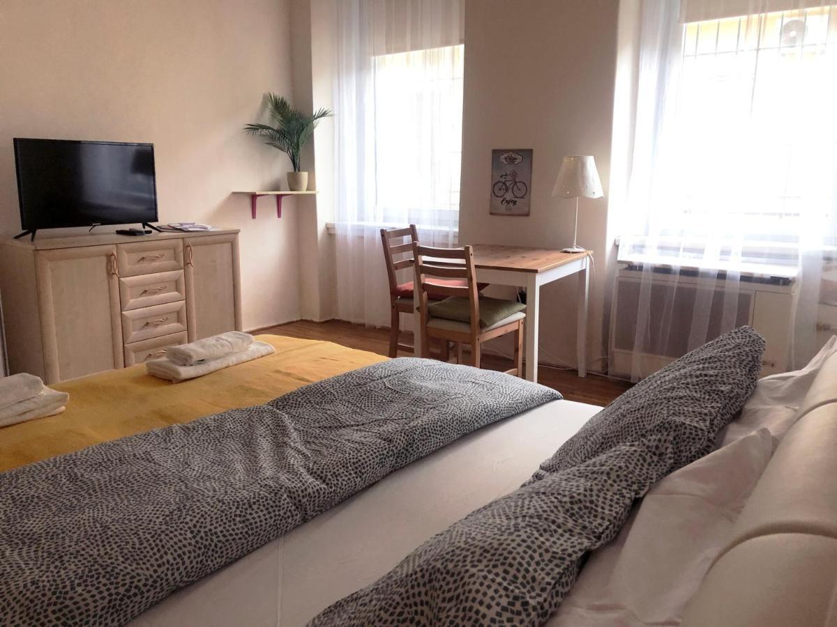 V57 Apartment Oktogon Budapest Kültér fotó